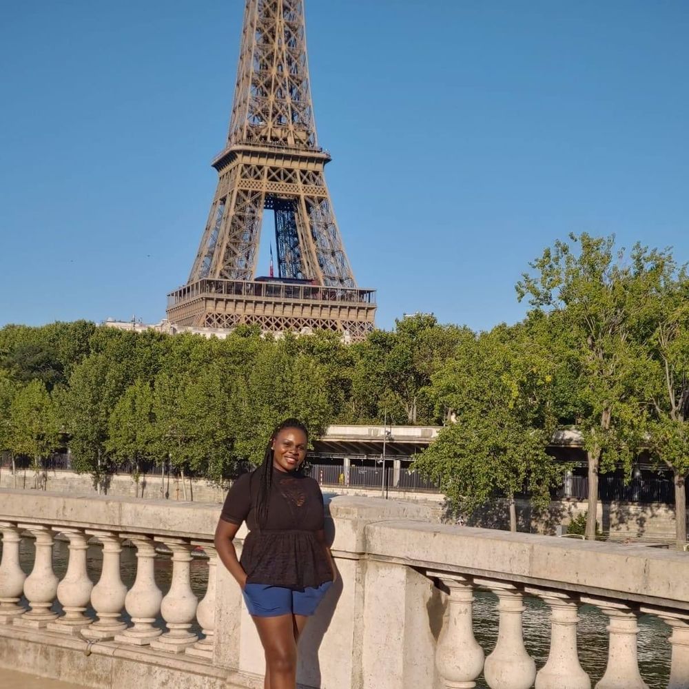 Meet your Posher, Joan